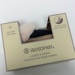 Isotoner Black Ladies Slippers with Cream Faux Fur Cuff